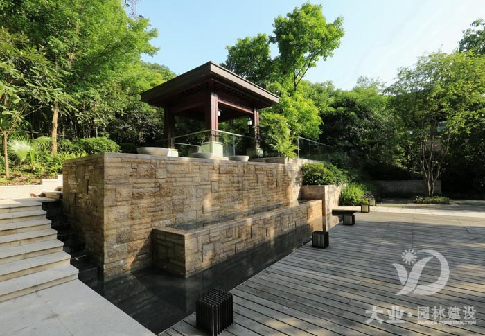 別墅庭院綠化養(yǎng)護難嗎?不難，大業(yè)園林教您做出美麗花園!