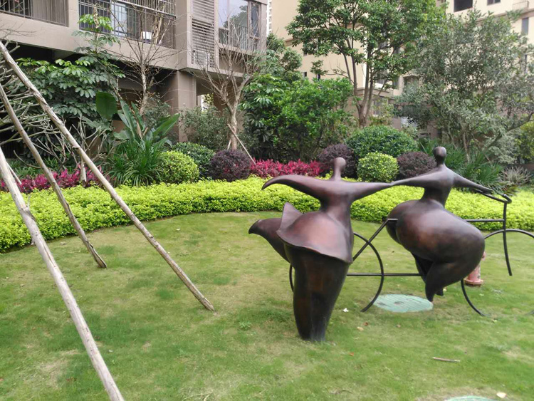 如何通過園林綠化養(yǎng)護(hù)使城市充滿綠色？